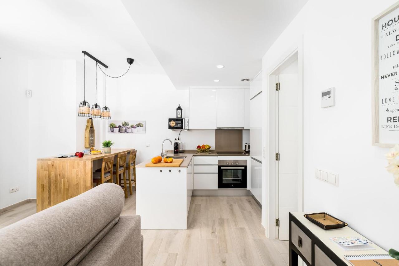 Apartamento Deluxe Con Piscina, Terraza & Parking Малага Екстер'єр фото